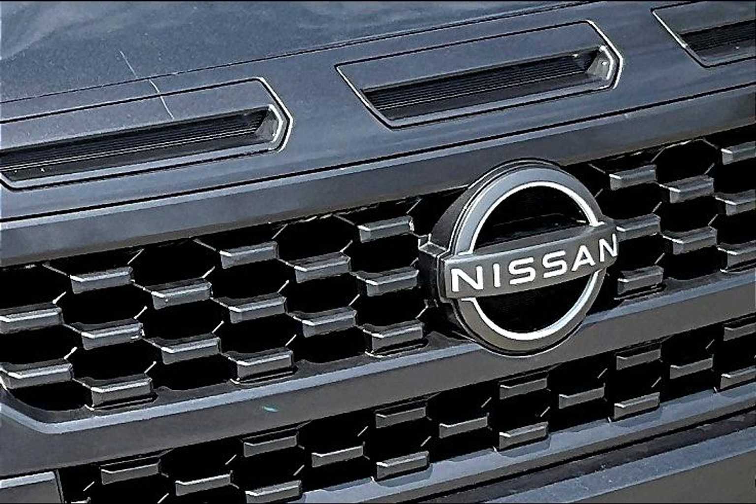 2025 Nissan Frontier SV - Photo 31