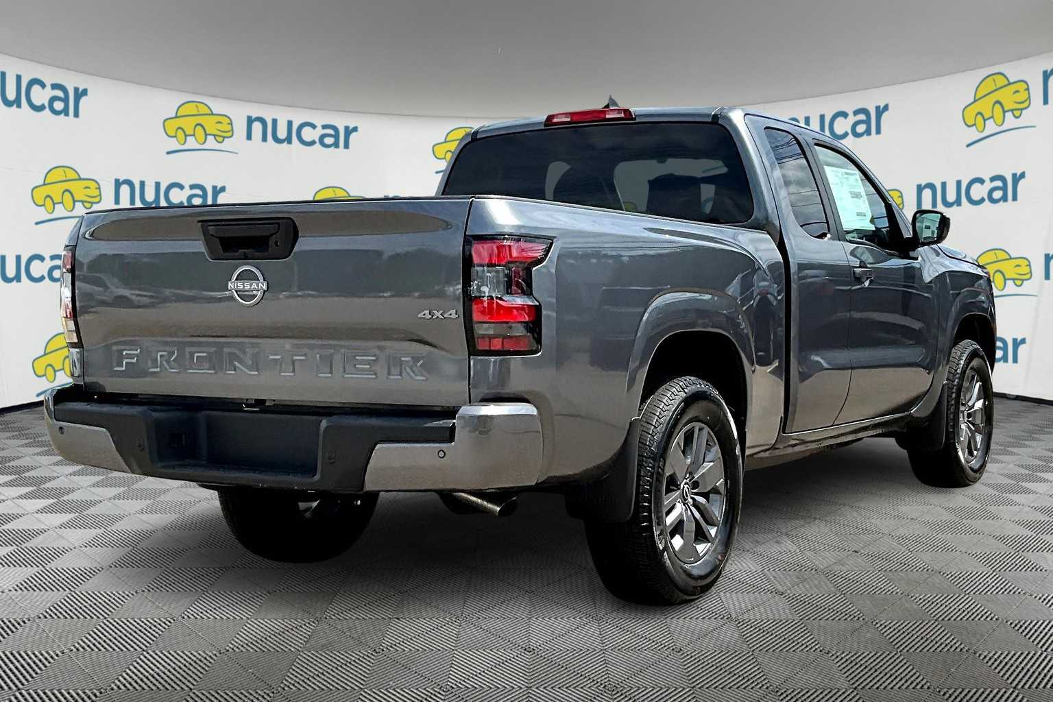2025 Nissan Frontier SV - Photo 6