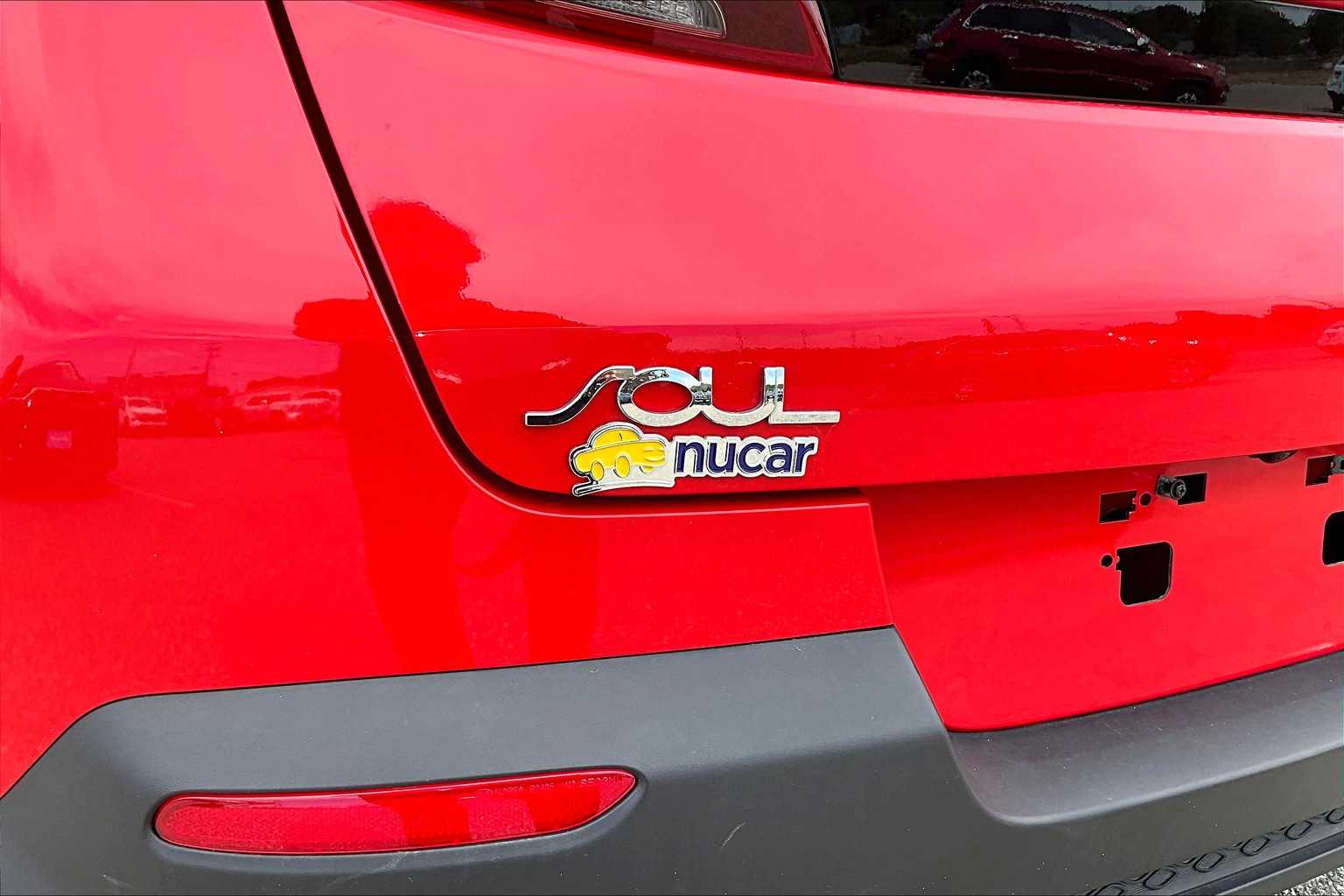 2021 Kia Soul LX - Photo 26