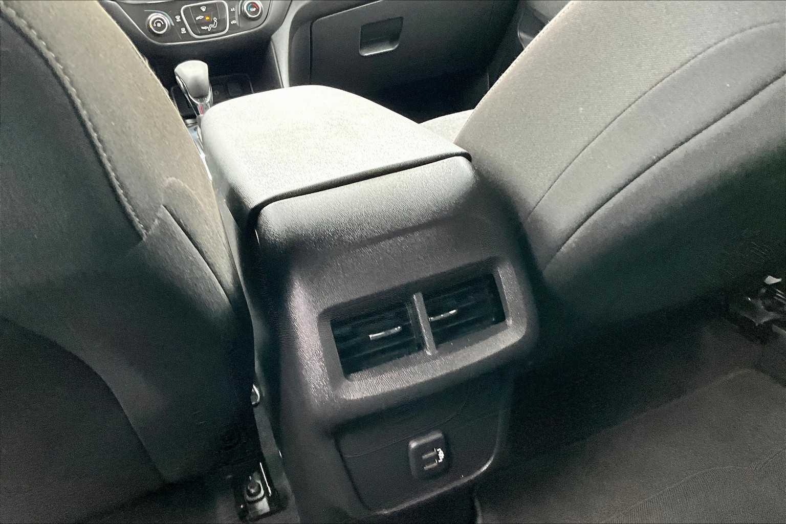 2022 Chevrolet Equinox LT - Photo 26