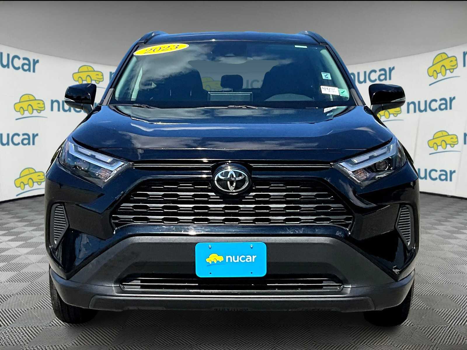 2023 Toyota RAV4 XLE - Photo 2