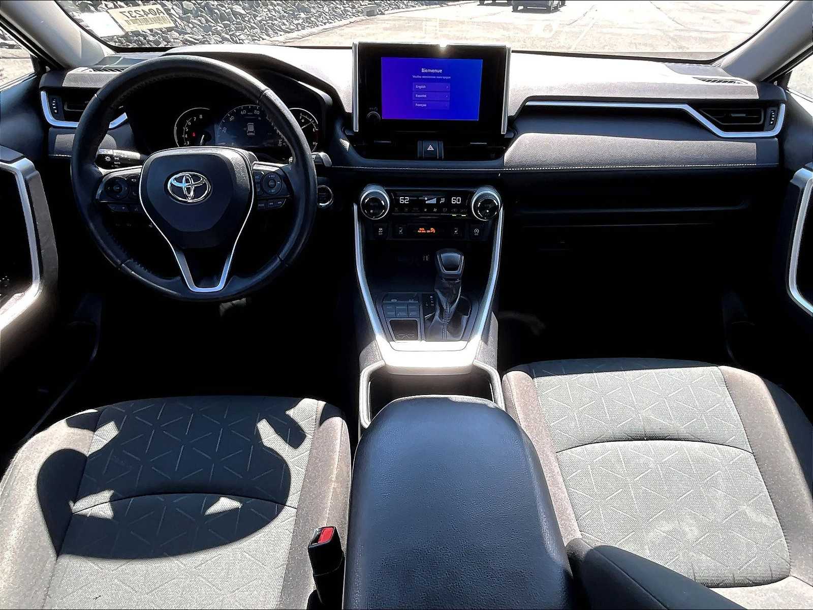 2023 Toyota RAV4 XLE - Photo 21