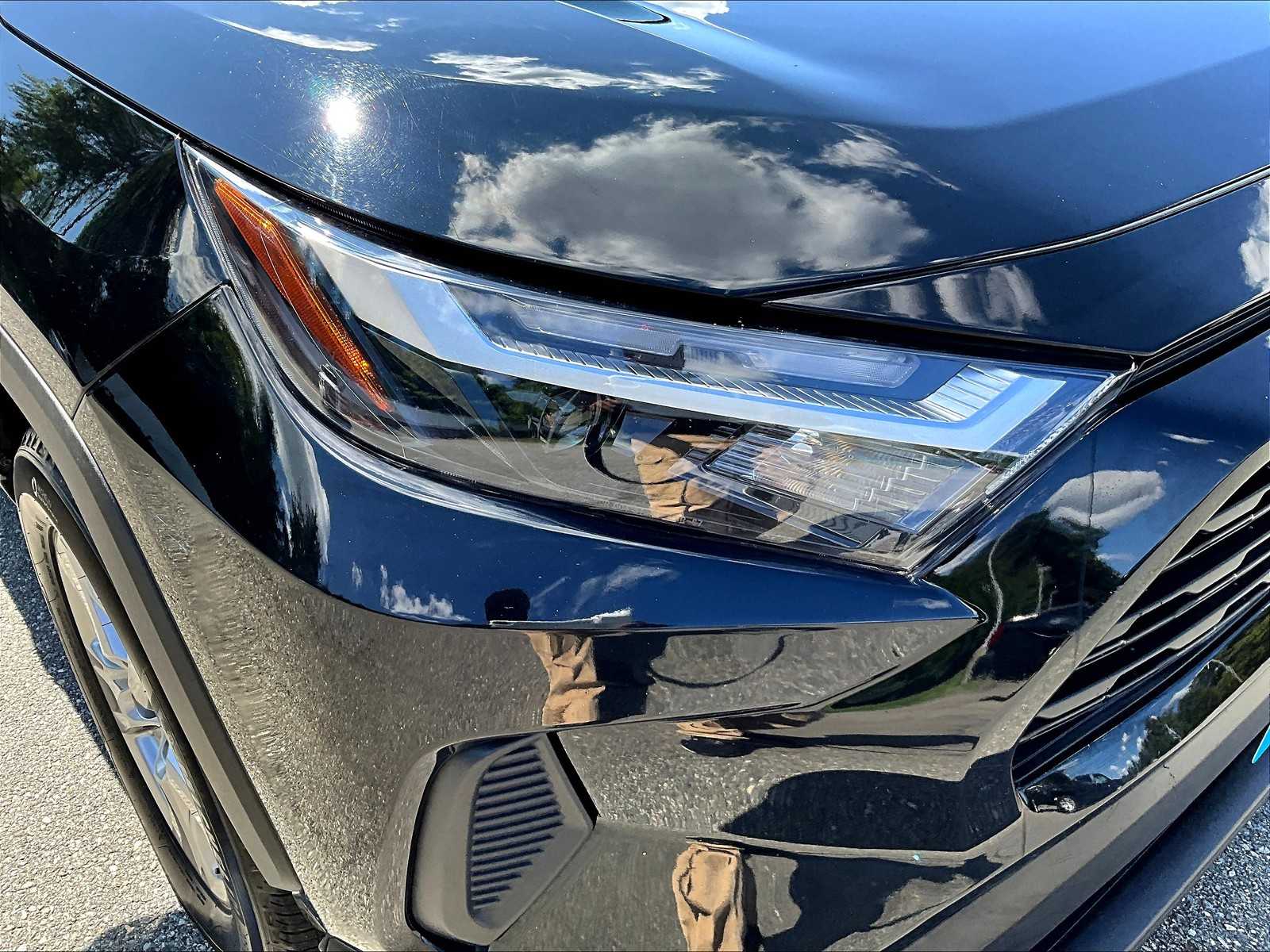 2023 Toyota RAV4 XLE - Photo 33