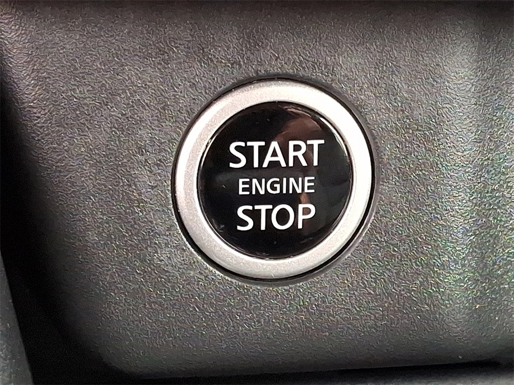 2023 Nissan Rogue SV - Photo 22