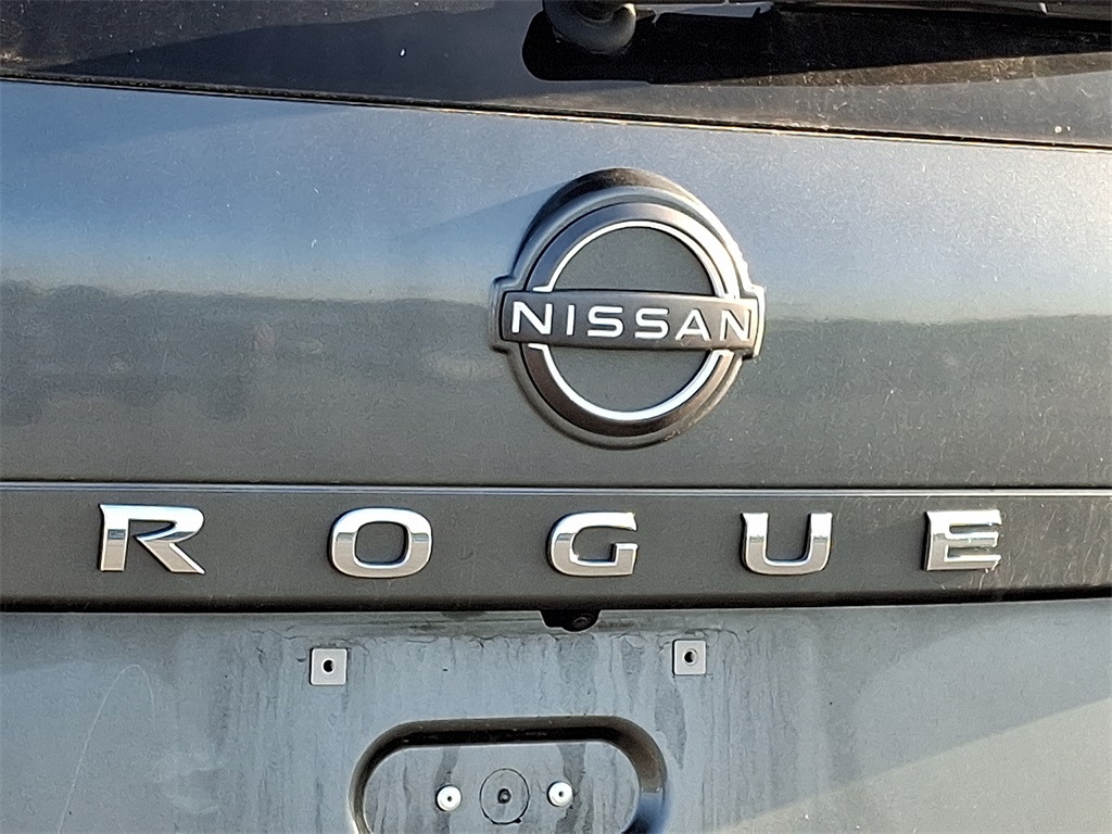 2023 Nissan Rogue SV - Photo 9
