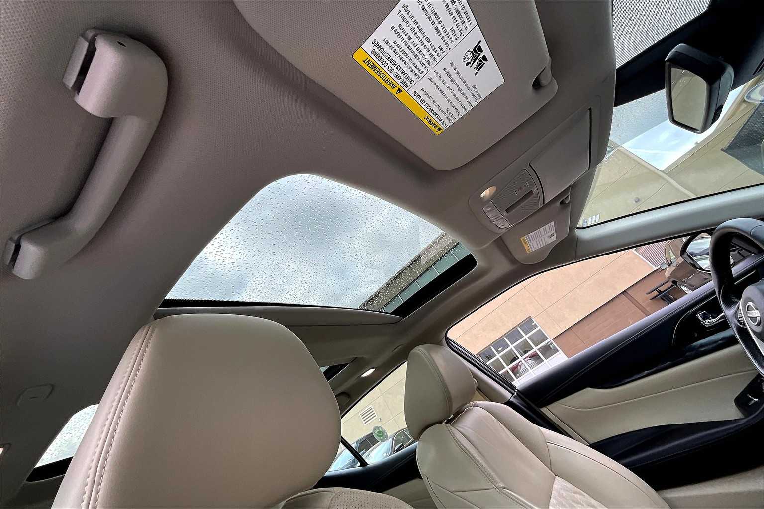 2023 Nissan Maxima Platinum - Photo 22