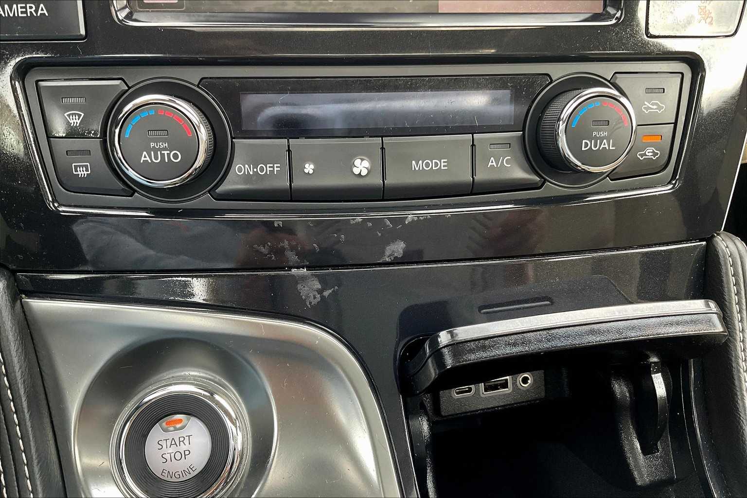 2023 Nissan Maxima Platinum - Photo 26