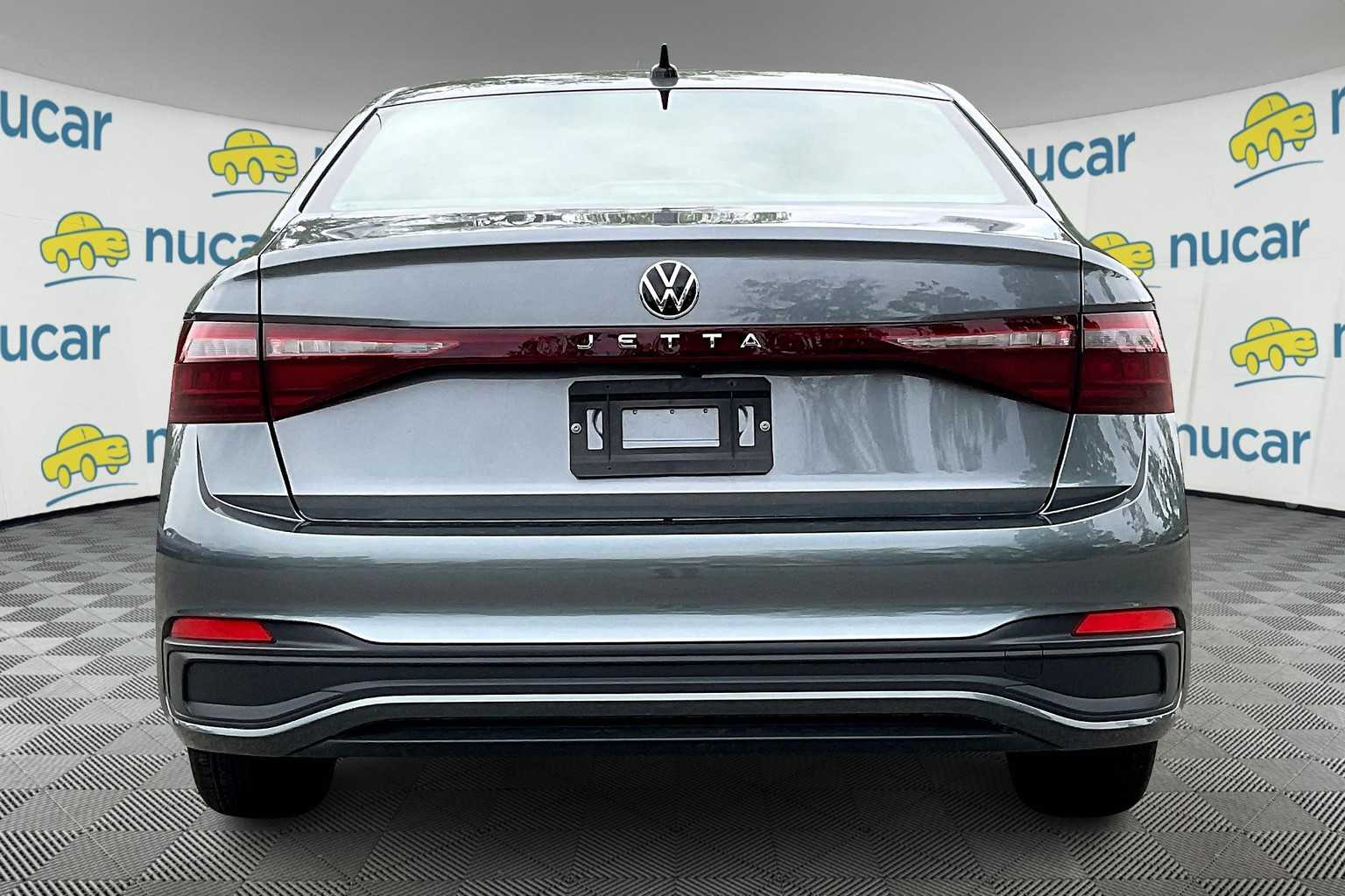 2025 Volkswagen Jetta Sport - Photo 5