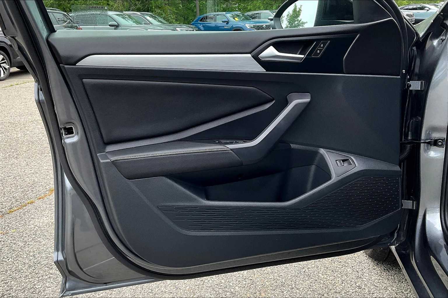 2025 Volkswagen Jetta Sport - Photo 9