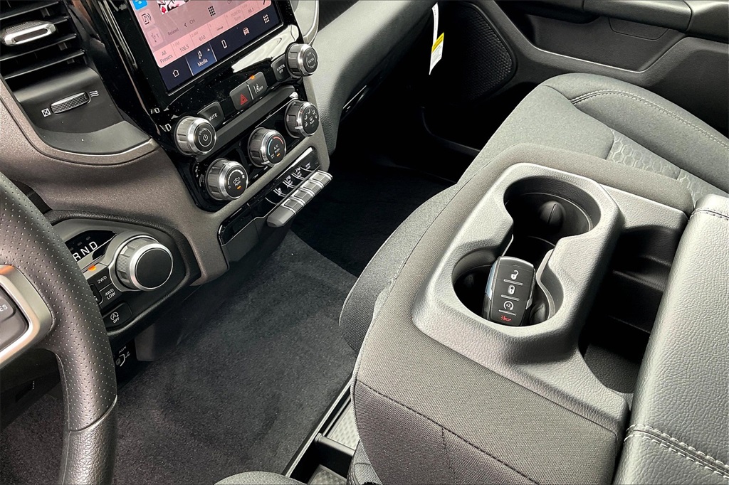 2025 Ram 1500 Tradesman - Photo 14
