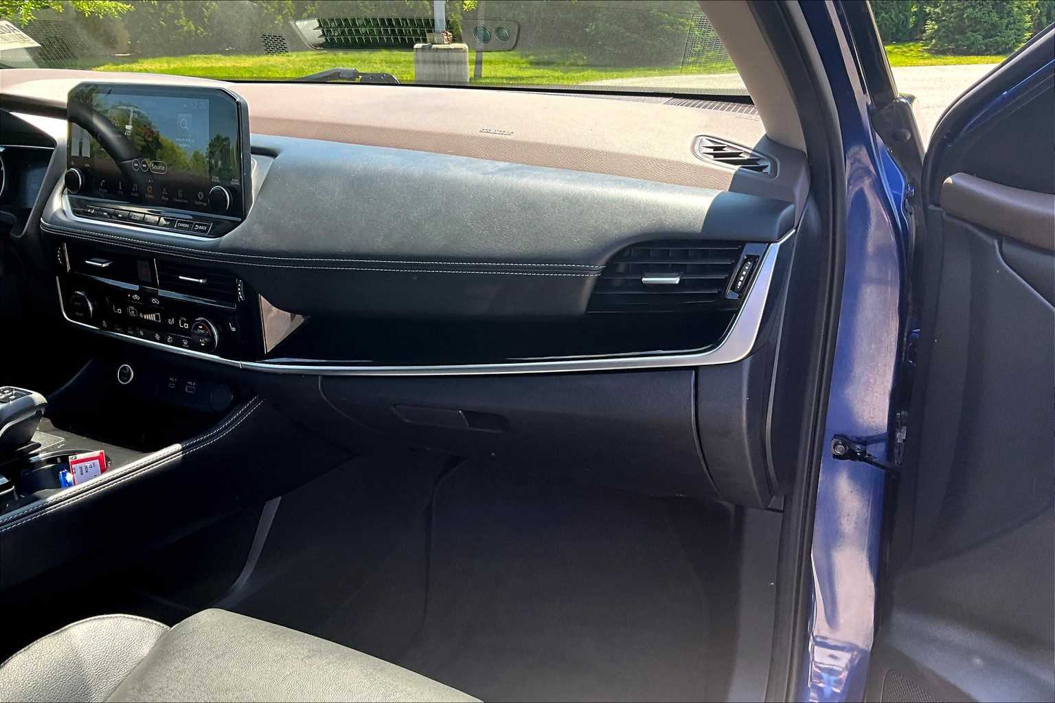 2023 Nissan Rogue SL - Photo 13