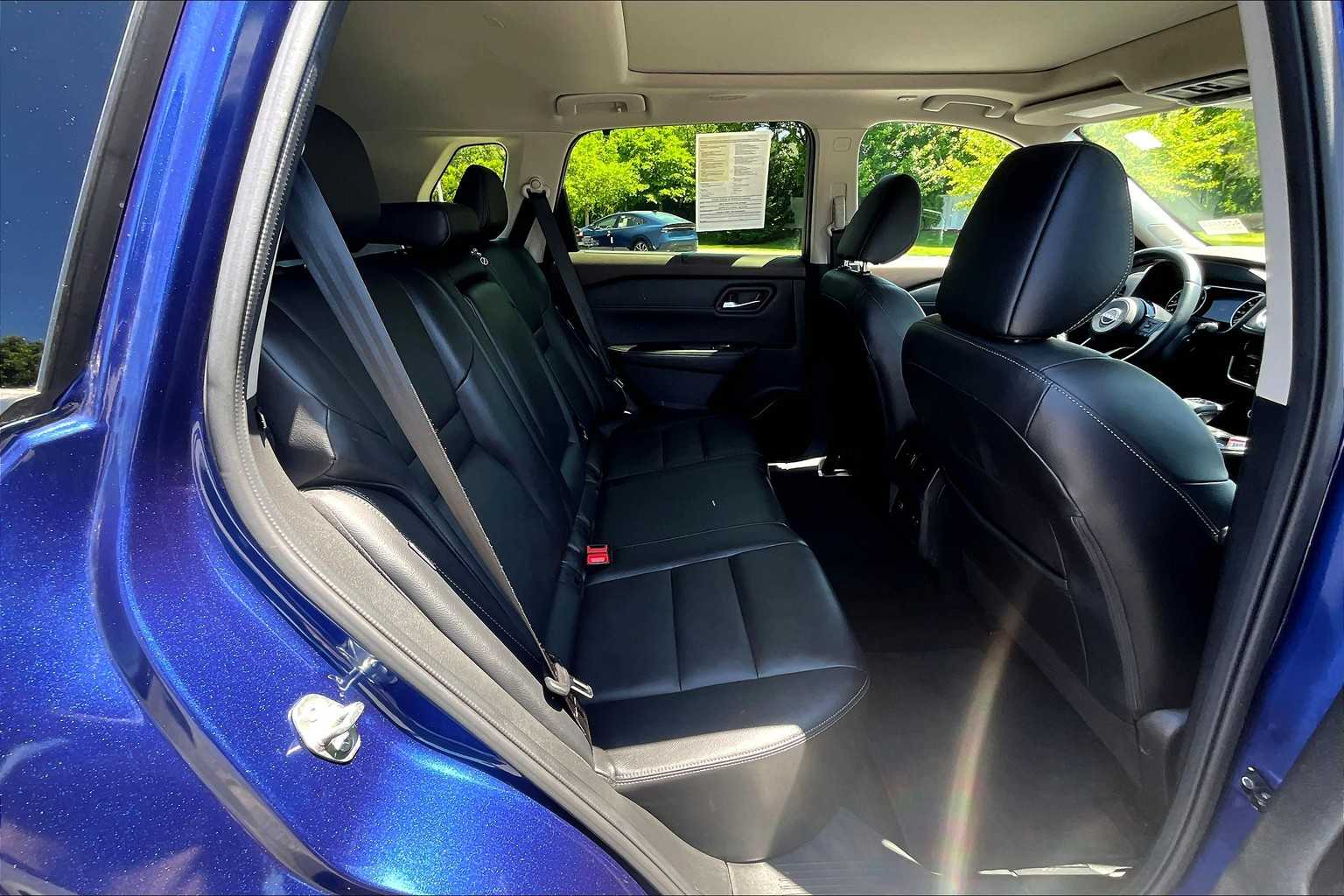 2023 Nissan Rogue SL - Photo 16