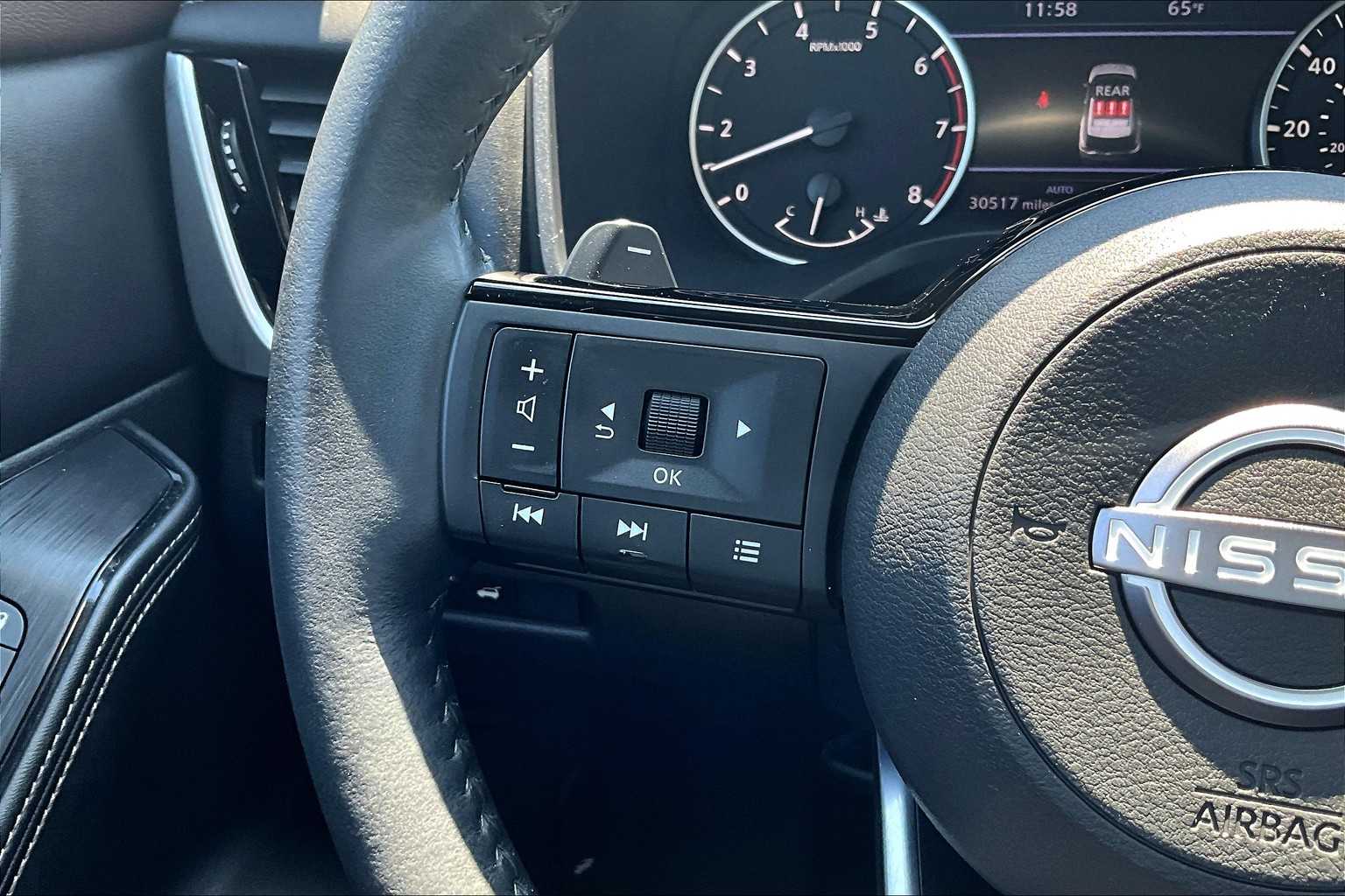 2023 Nissan Rogue SL - Photo 23