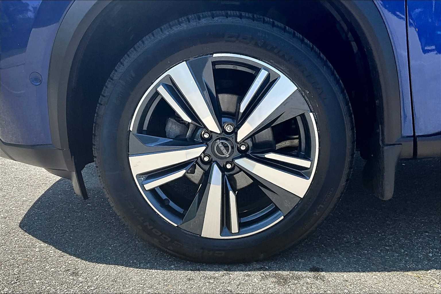 2023 Nissan Rogue SL - Photo 7