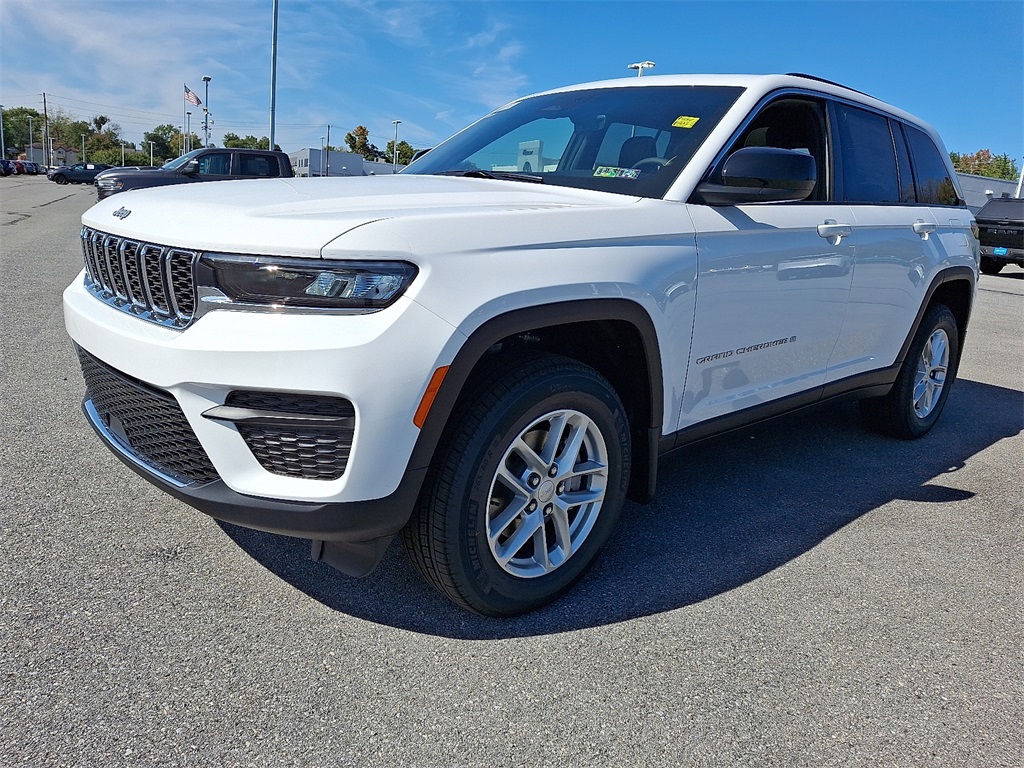 2025 Jeep Grand Cherokee Laredo X - Photo 2