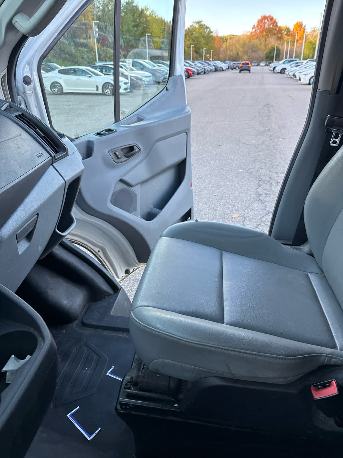 2015 Ford Transit  - Photo 4