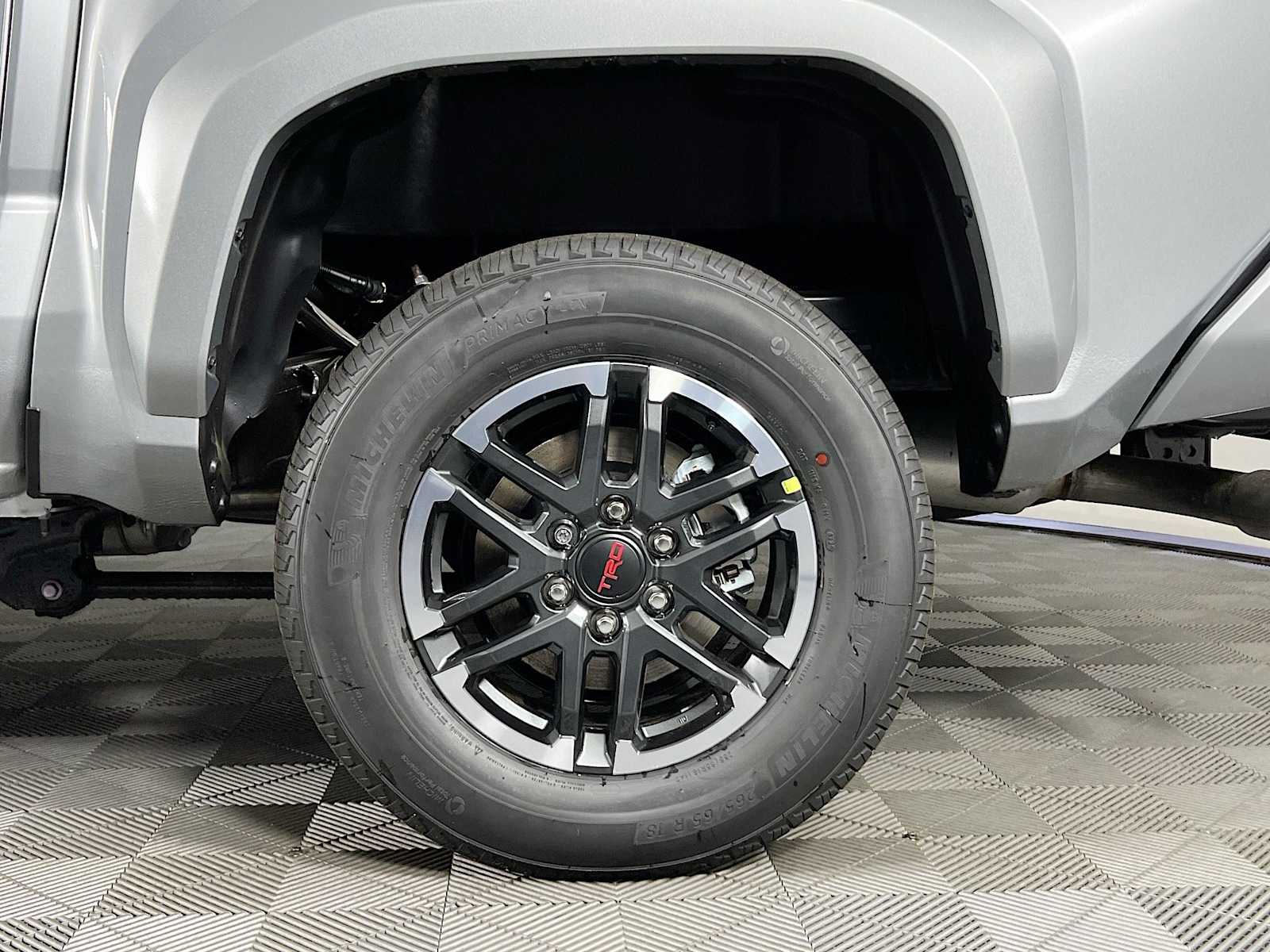 2025 Toyota Tacoma TRD Sport Hybrid - Photo 18