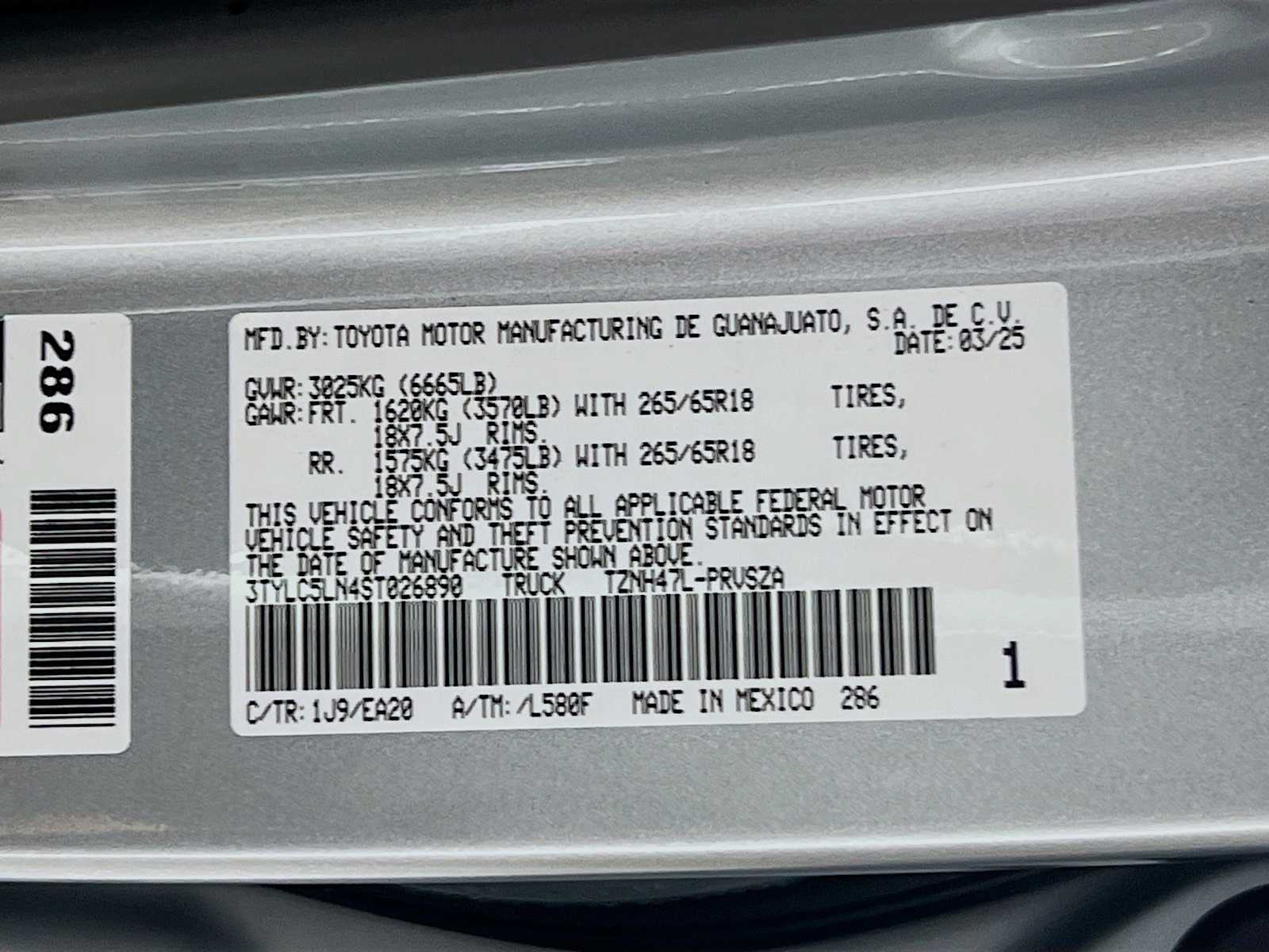 2025 Toyota Tacoma TRD Sport Hybrid - Photo 19