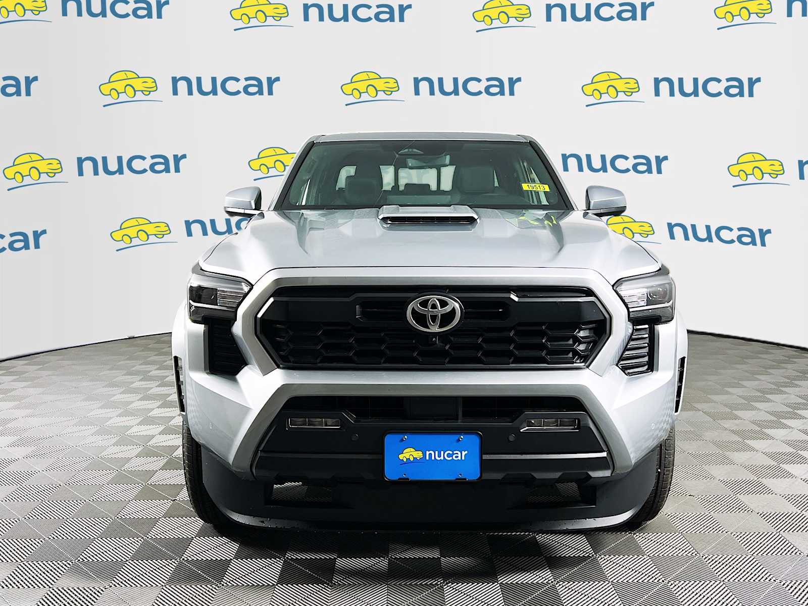 2025 Toyota Tacoma TRD Sport Hybrid - Photo 2