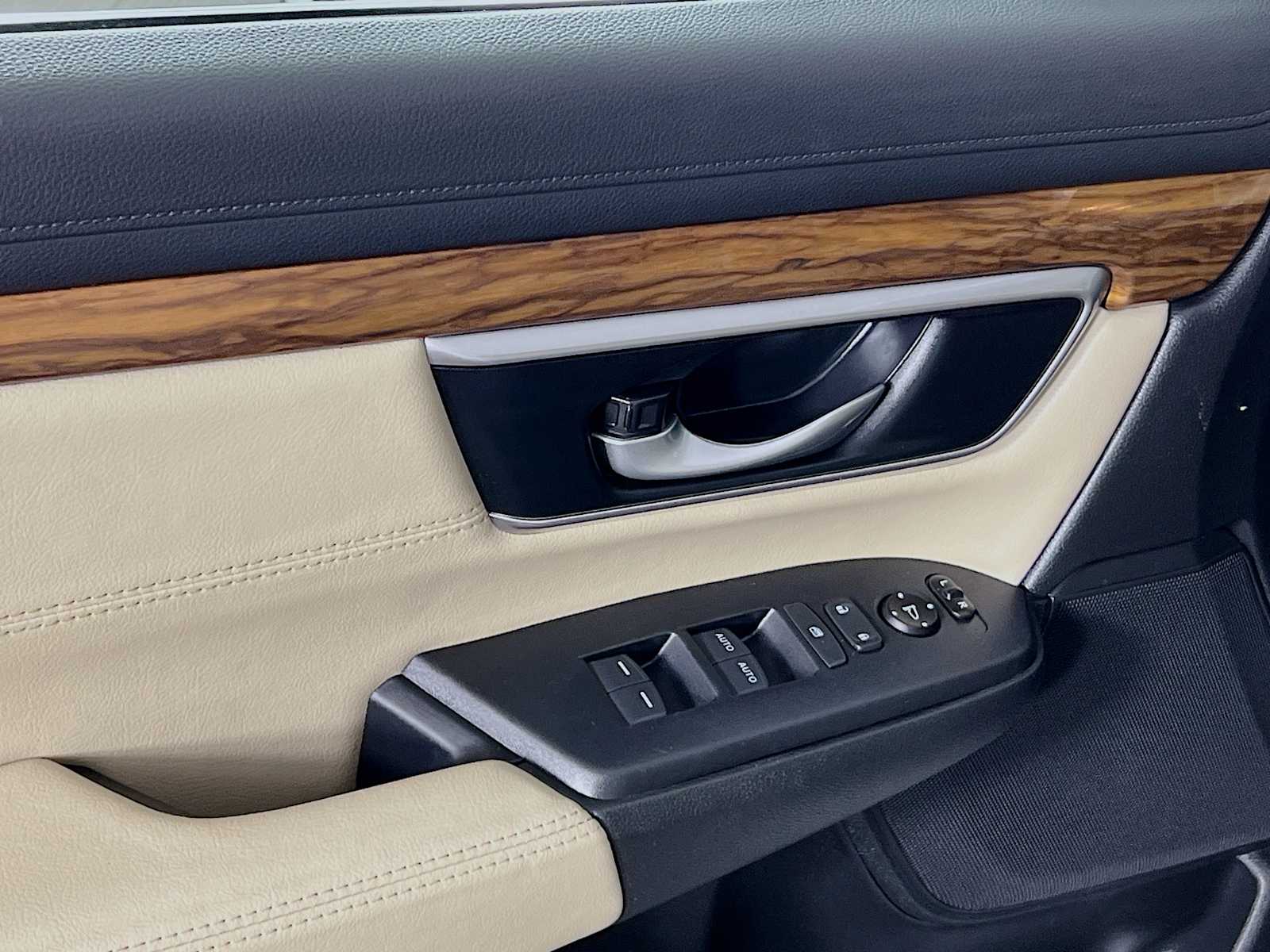 2020 Honda CR-V EX - Photo 17