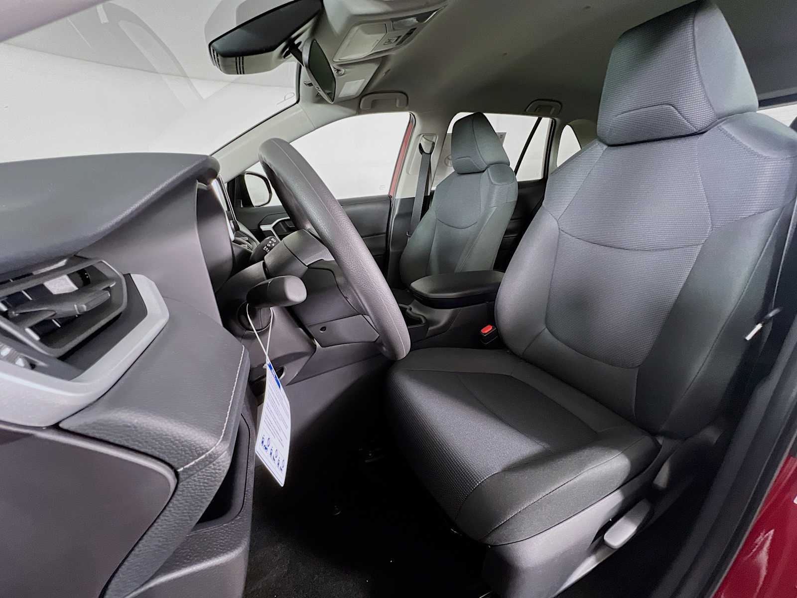 2025 Toyota RAV4 LE - Photo 12