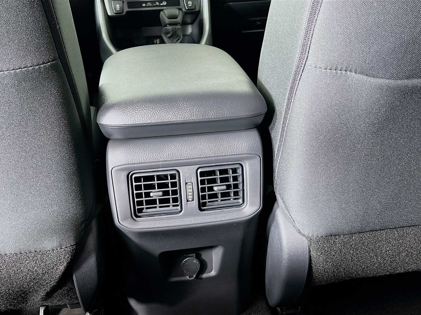2025 Toyota RAV4 LE - Photo 14