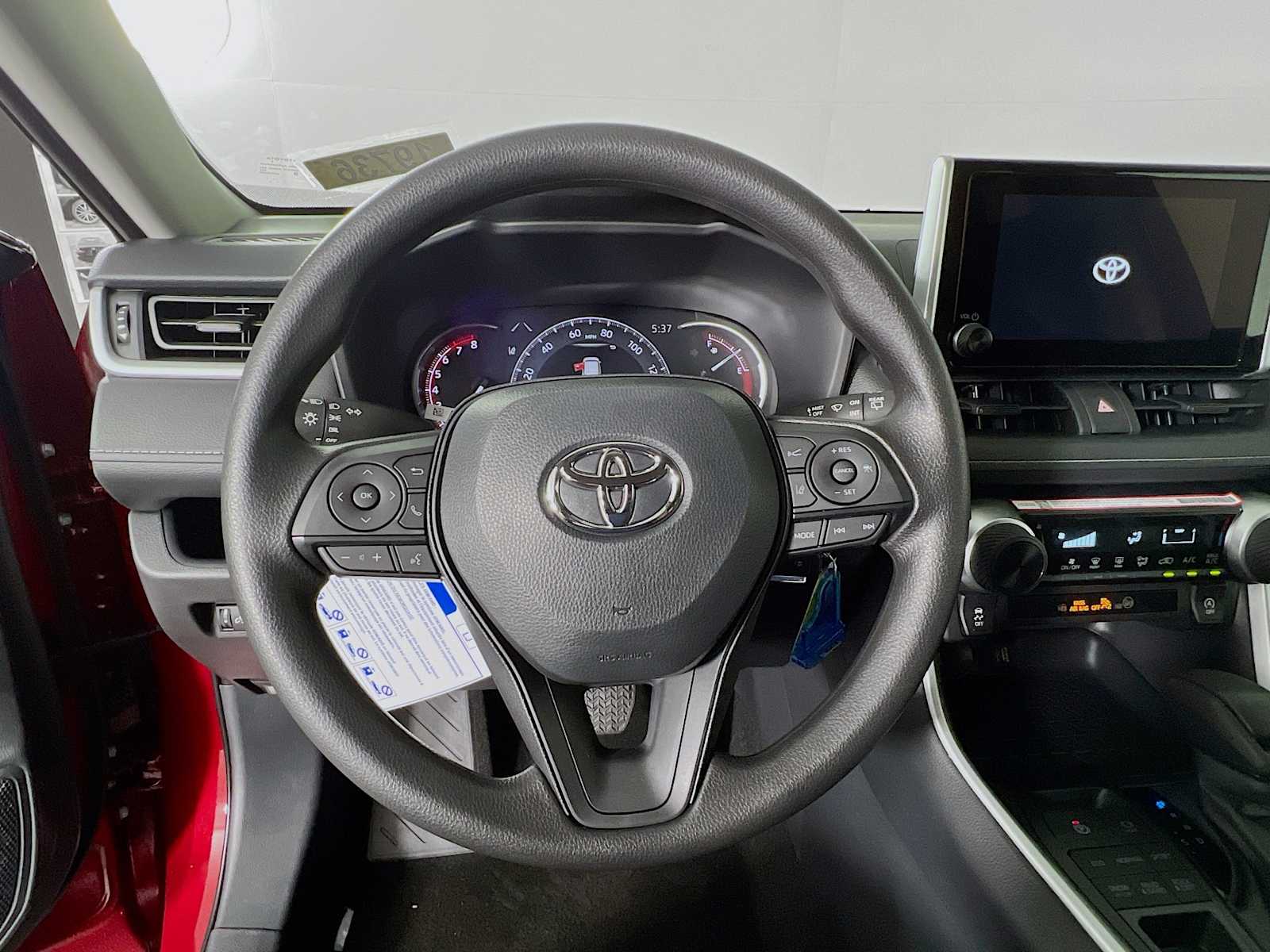 2025 Toyota RAV4 LE - Photo 7