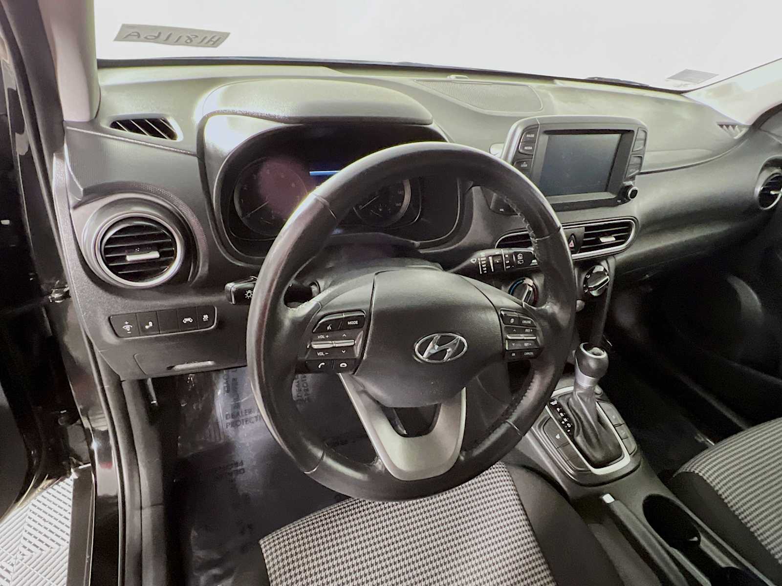 2021 Hyundai Kona SEL Plus - Photo 11