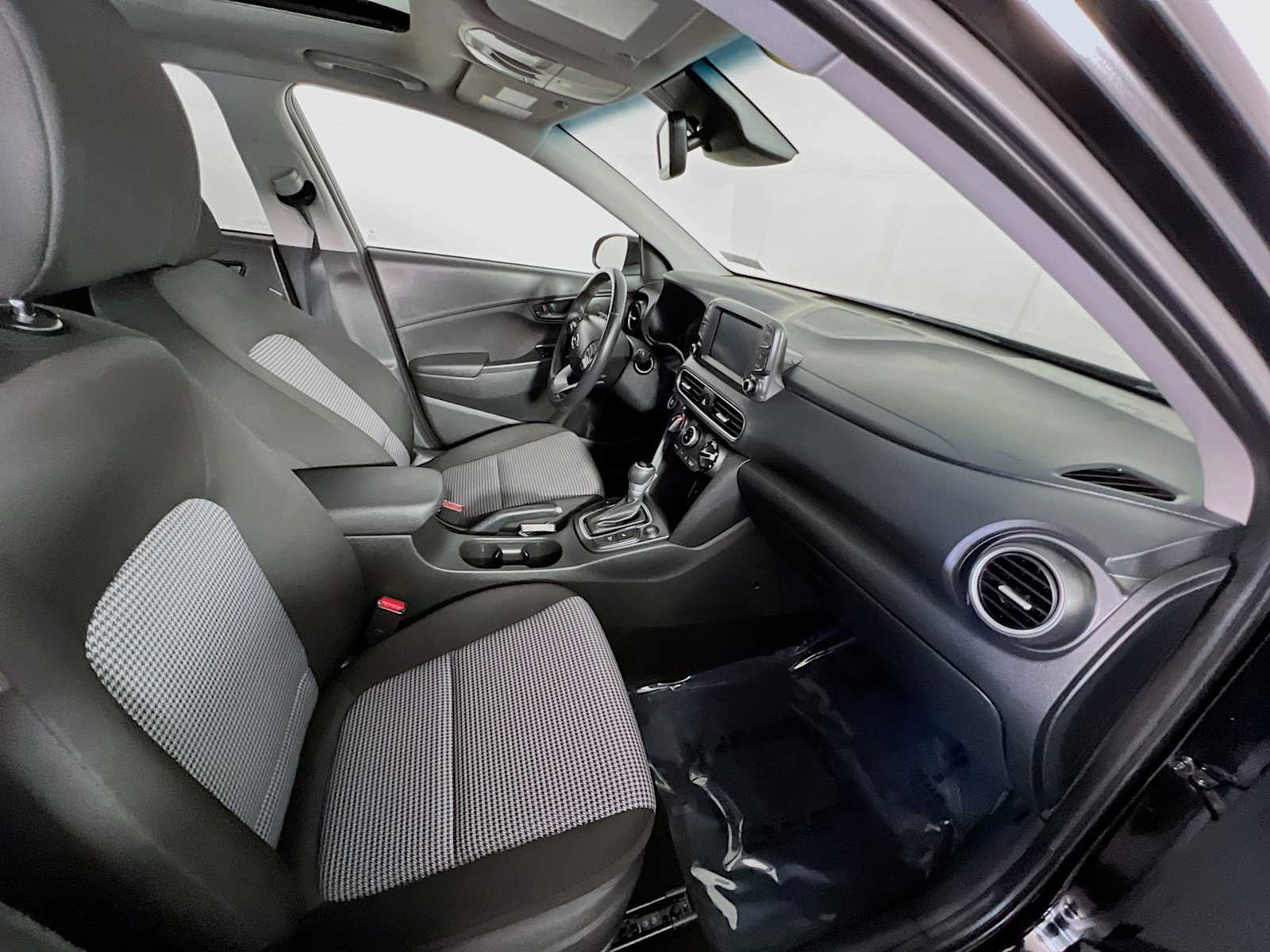 2021 Hyundai Kona SEL Plus - Photo 28