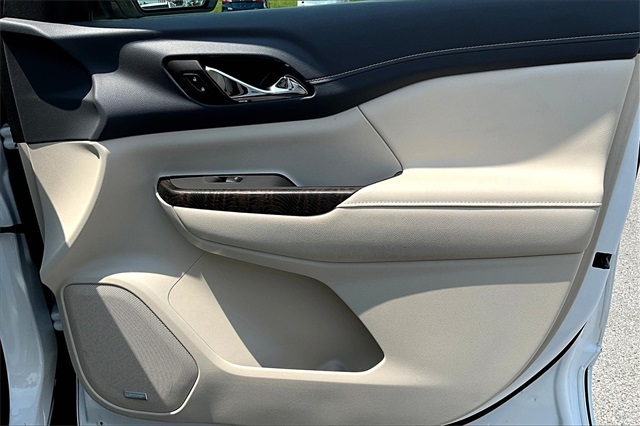 2023 GMC Acadia Denali - Photo 12