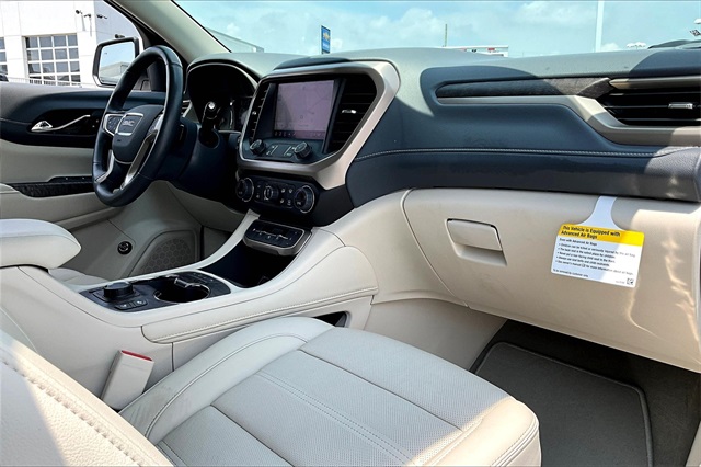 2023 GMC Acadia Denali - Photo 13