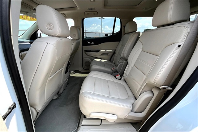 2023 GMC Acadia Denali - Photo 14