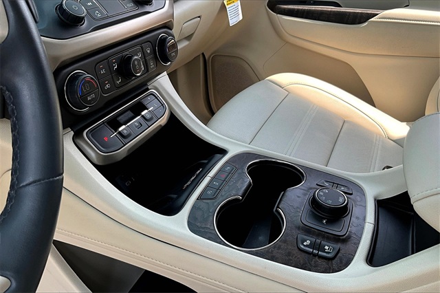 2023 GMC Acadia Denali - Photo 20