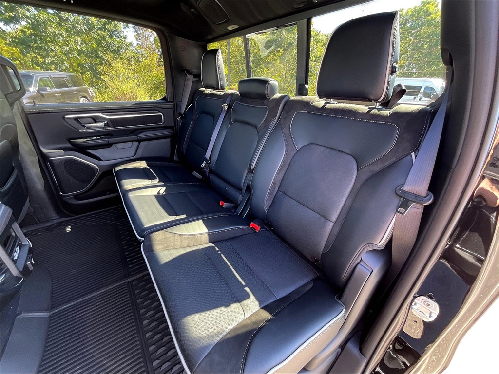2026 Ram 1500 Laramie - Photo 15