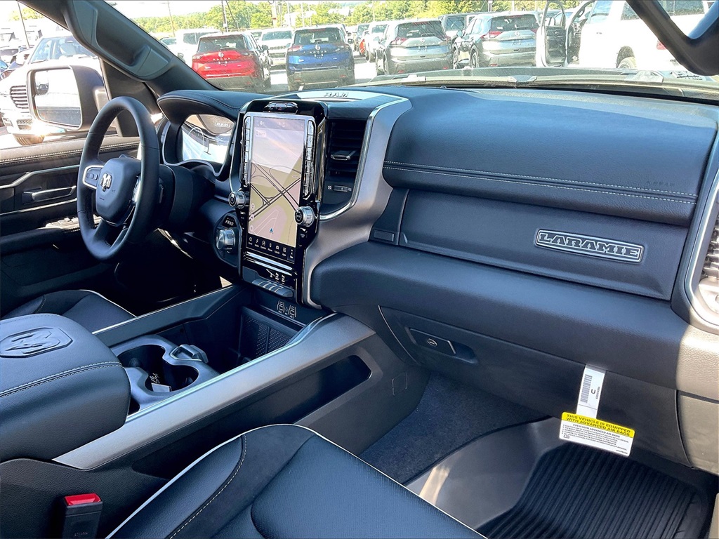2026 Ram 1500 Laramie - Photo 10