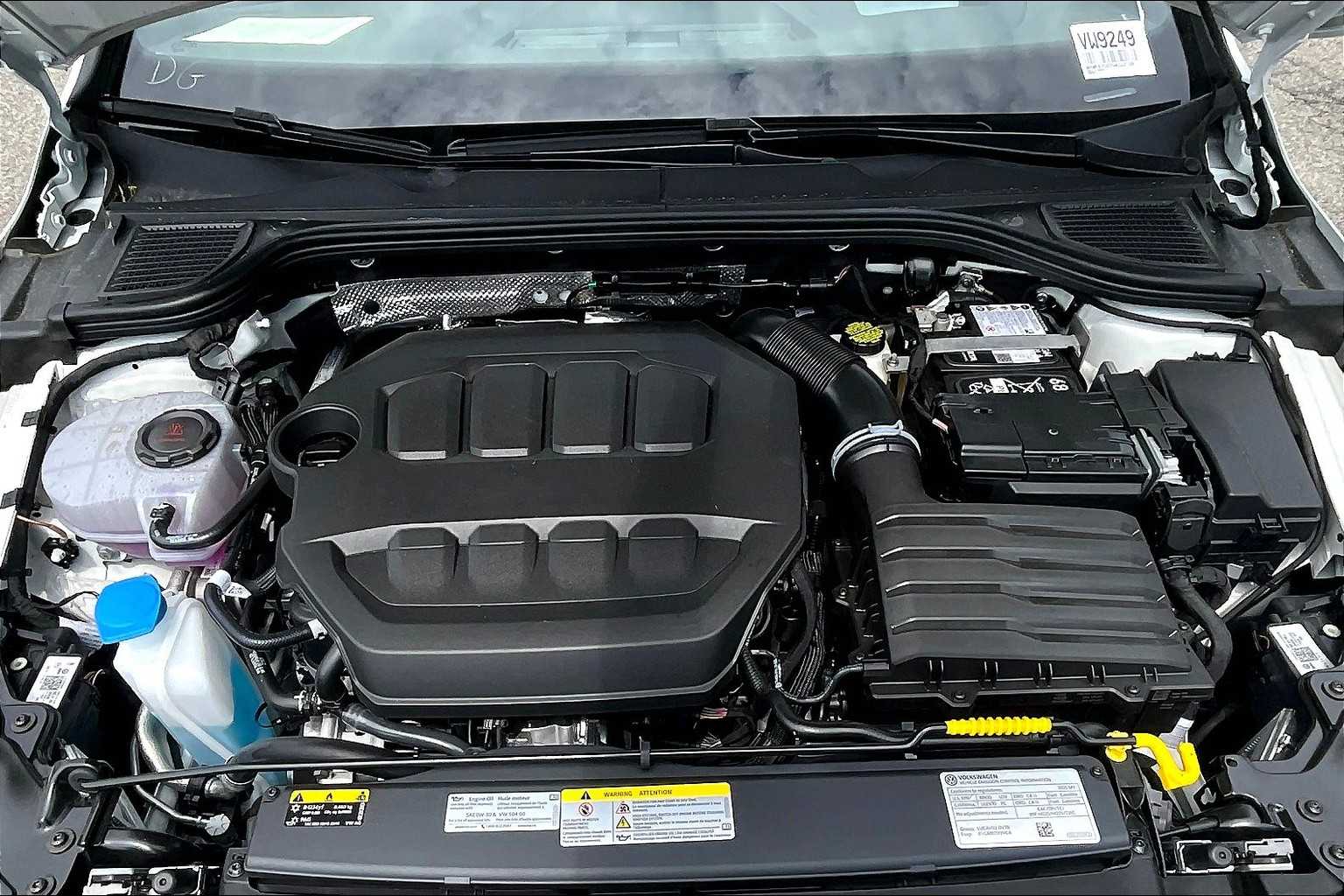 2025 Volkswagen Golf R Black Edition - Photo 16