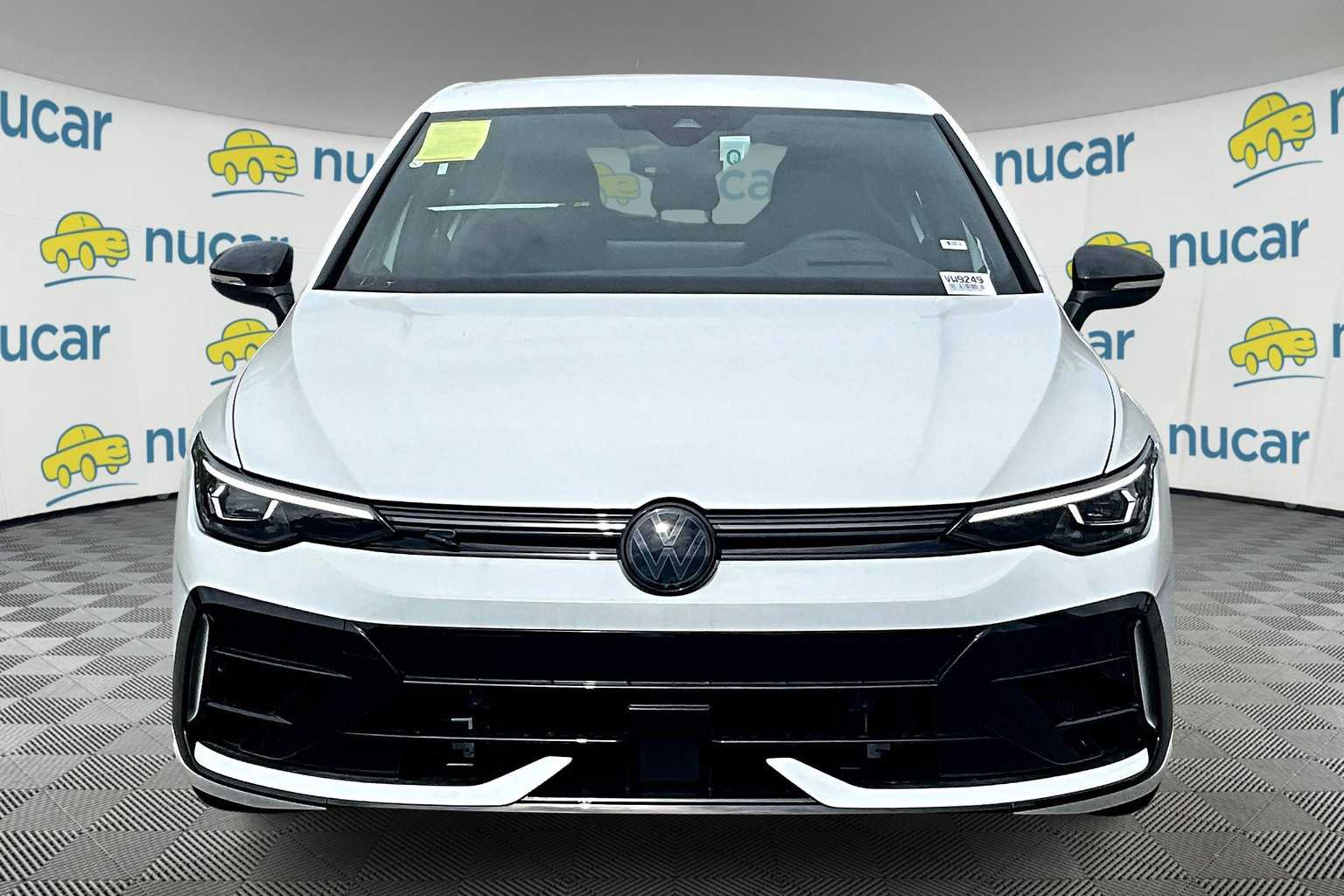 2025 Volkswagen Golf R Black Edition - Photo 3
