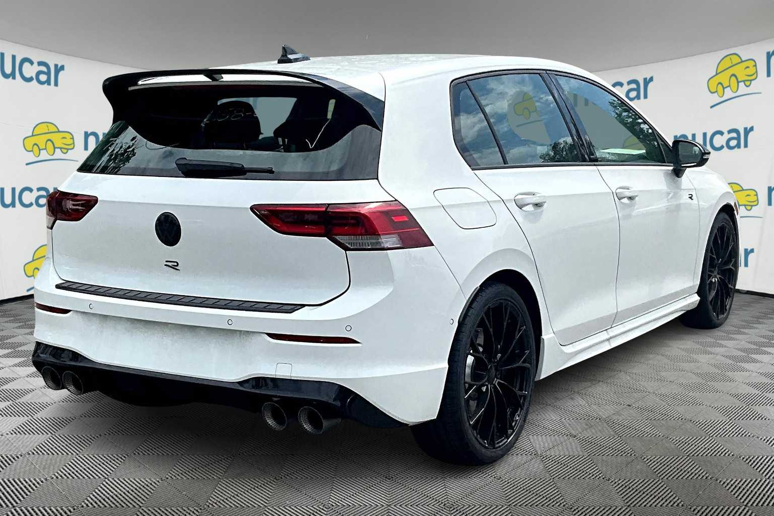 2025 Volkswagen Golf R Black Edition - Photo 7