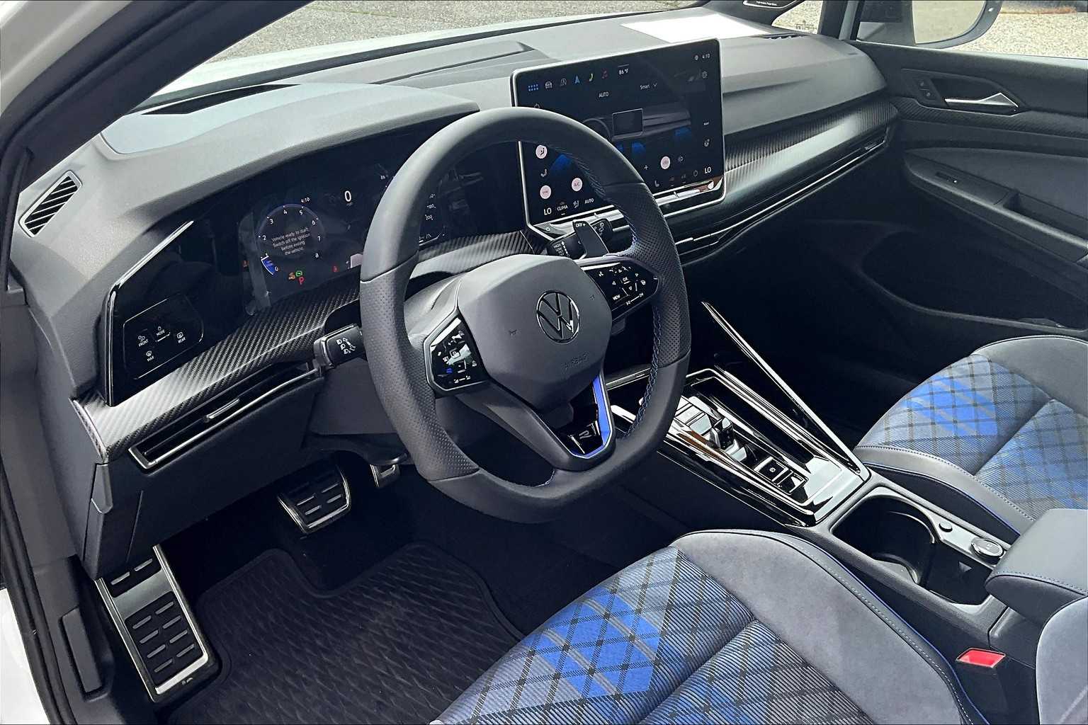 2025 Volkswagen Golf R Black Edition - Photo 9