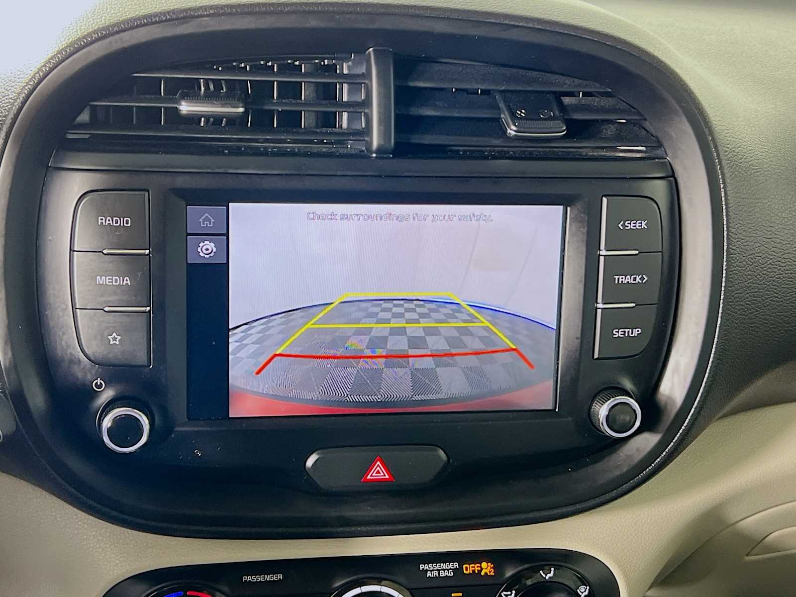 2023 Kia Soul LX - Photo 13