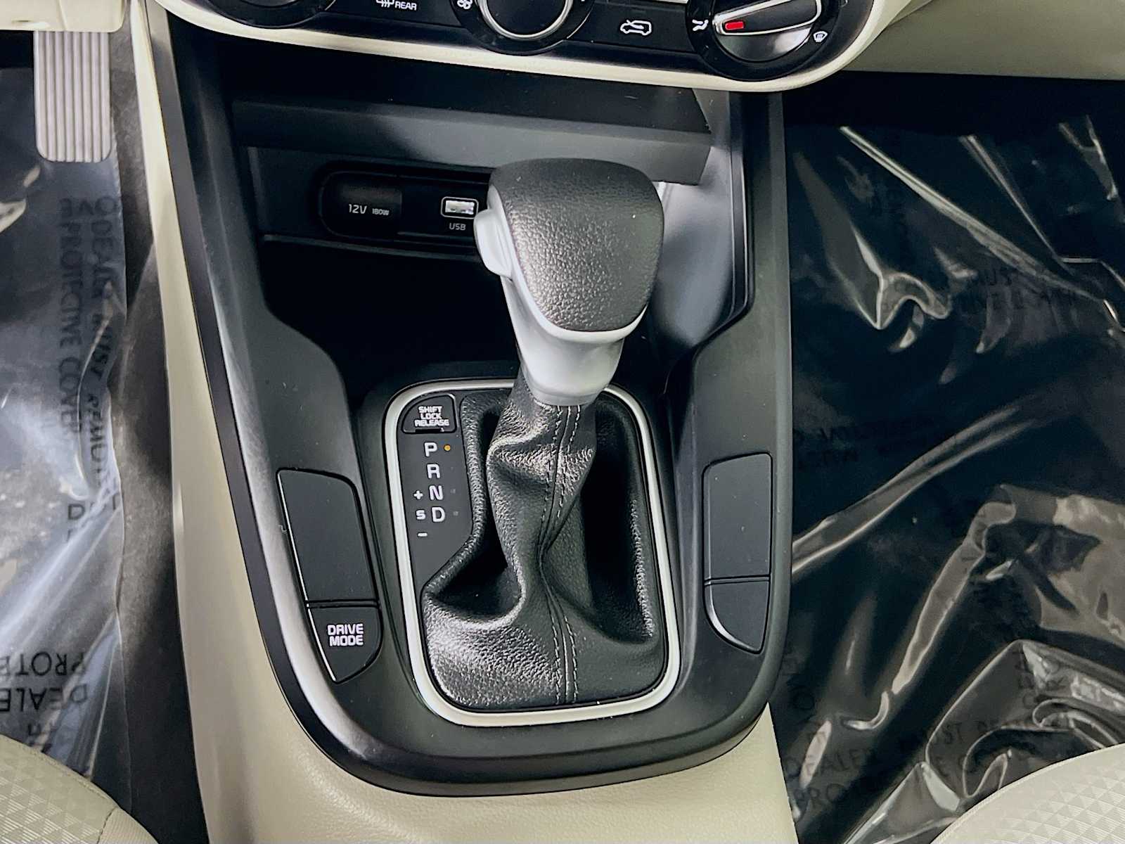 2023 Kia Soul LX - Photo 16