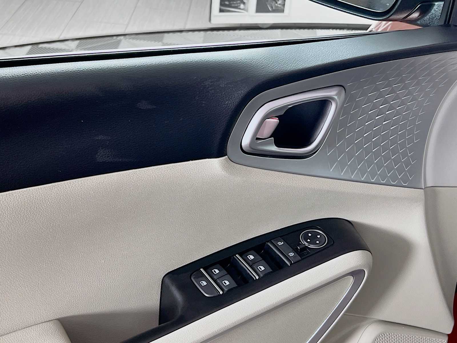 2023 Kia Soul LX - Photo 17