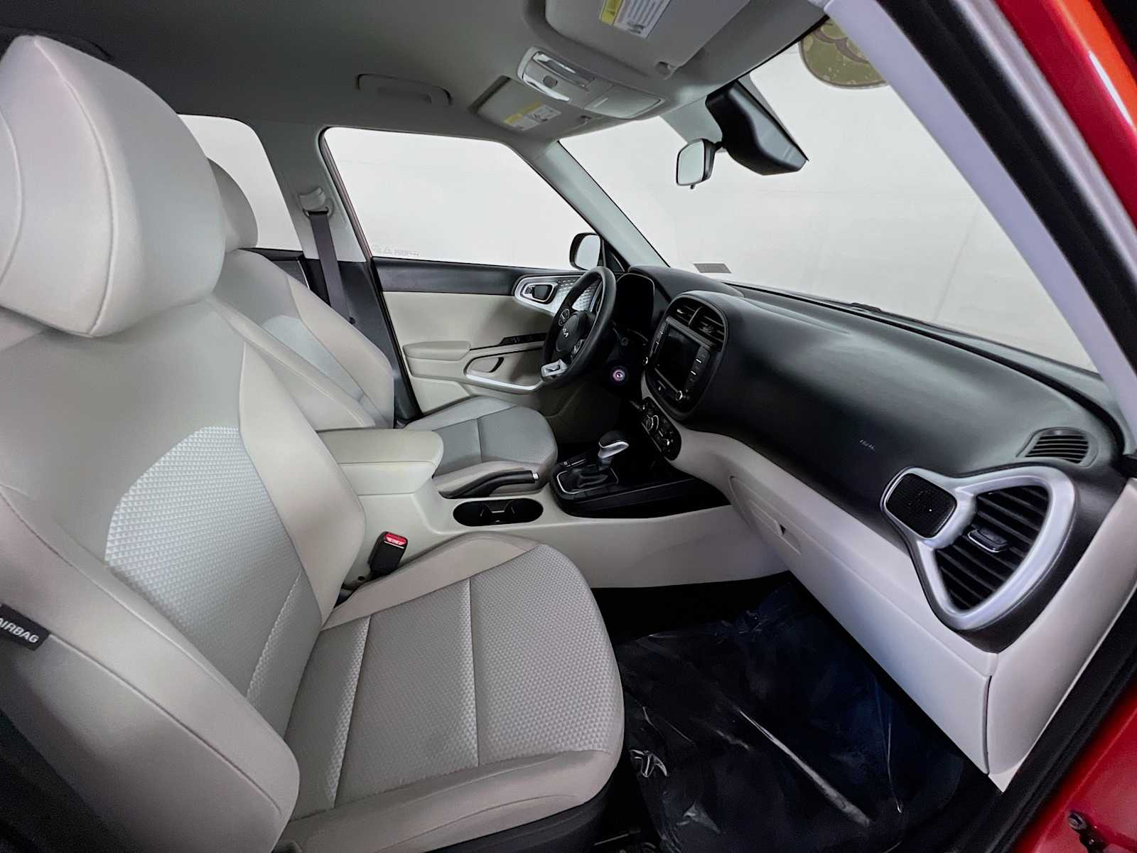 2023 Kia Soul LX - Photo 26