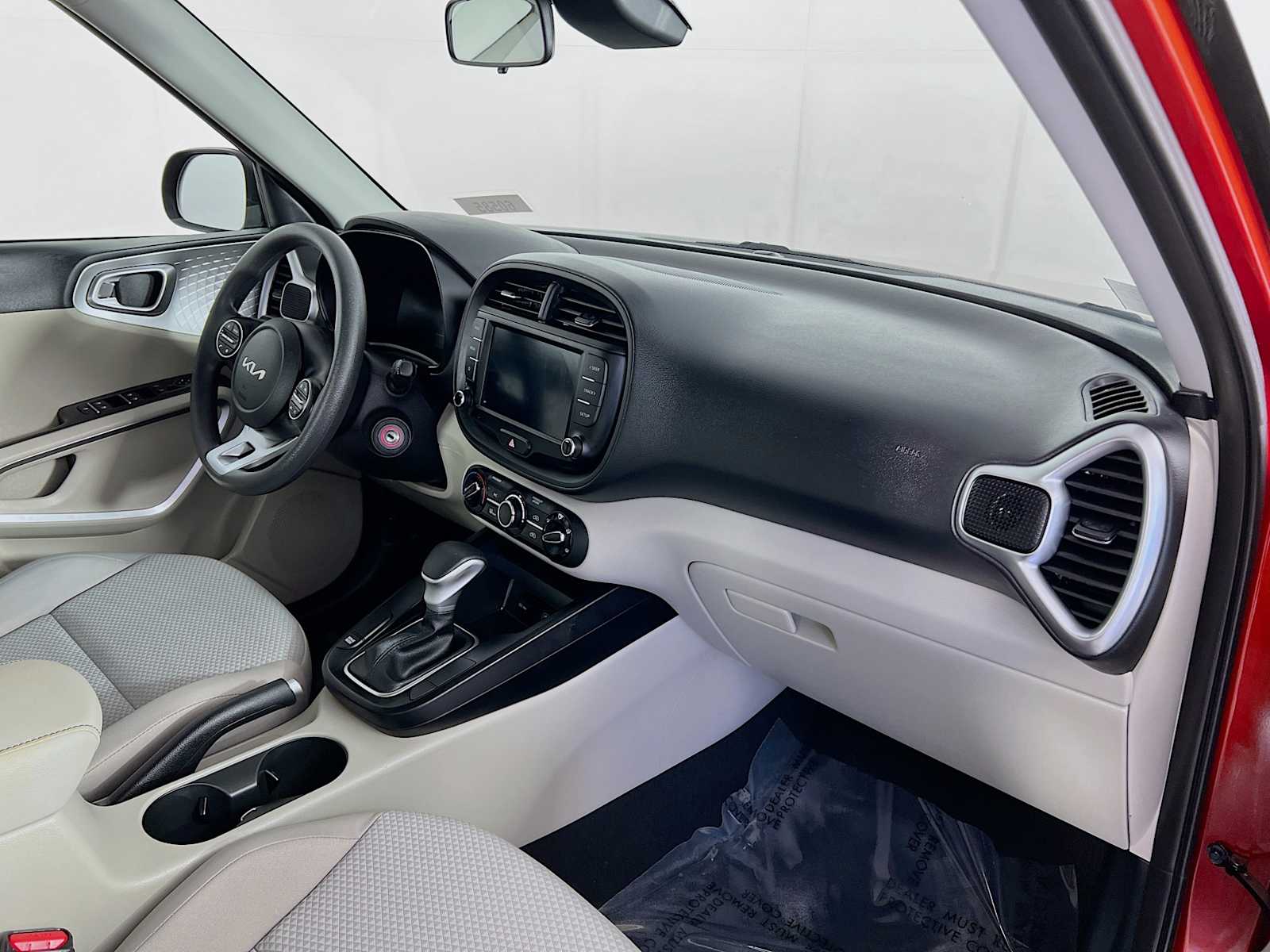 2023 Kia Soul LX - Photo 27