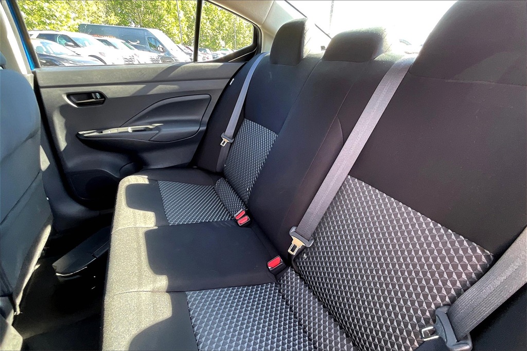 2024 Nissan Versa 1.6 S - Photo 14