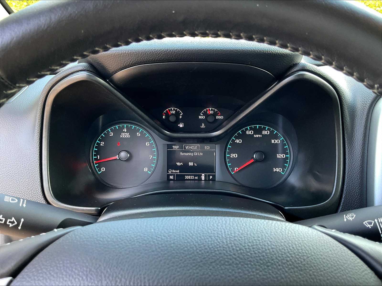 2022 Chevrolet Colorado 4WD LT - Photo 37