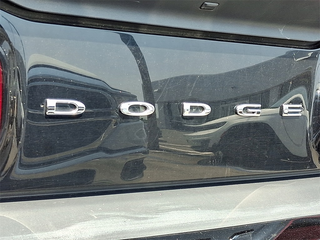 2016 Dodge Challenger SXT - Photo 9