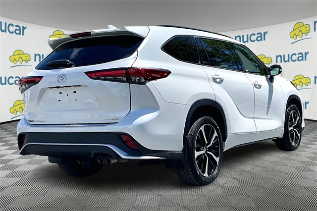 2022 Toyota Highlander XSE - Photo 13