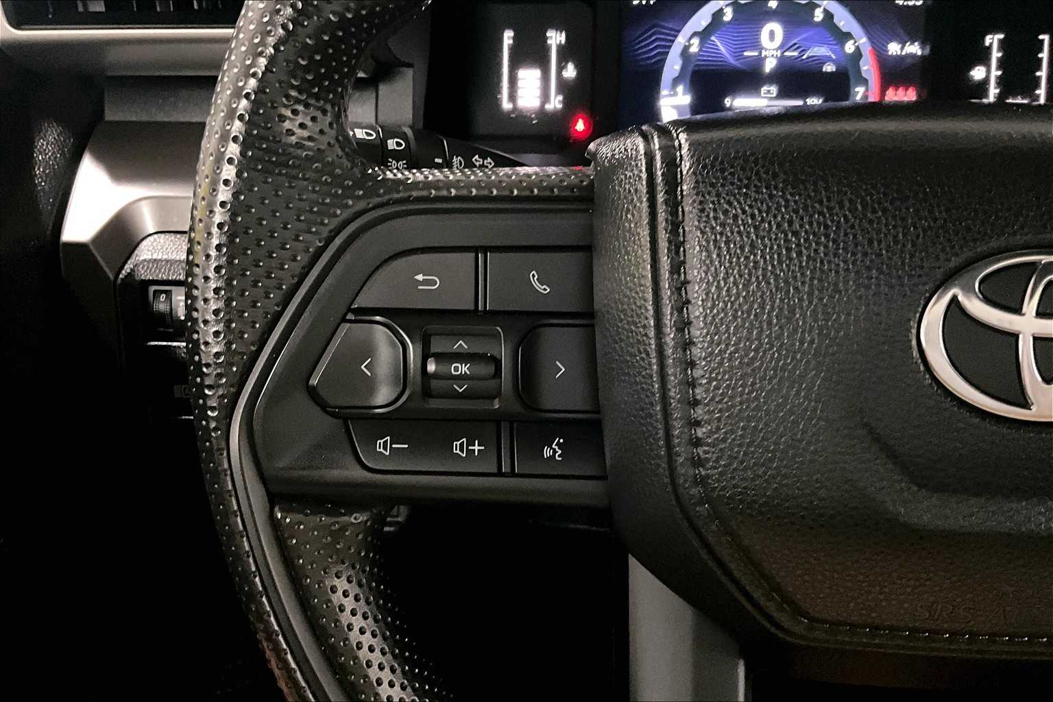 2024 Toyota Tacoma SR5 - Photo 22
