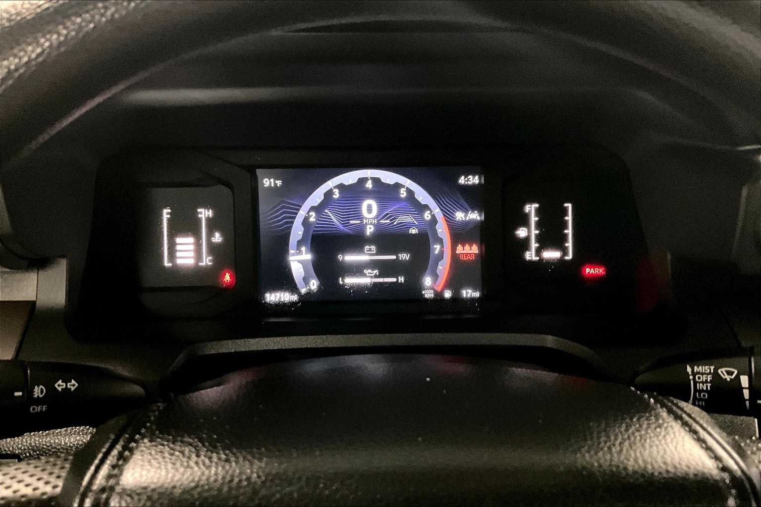 2024 Toyota Tacoma SR5 - Photo 24